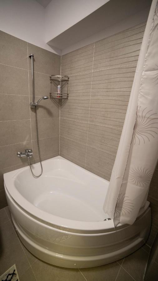 Ballade Apartment Iasi Extérieur photo
